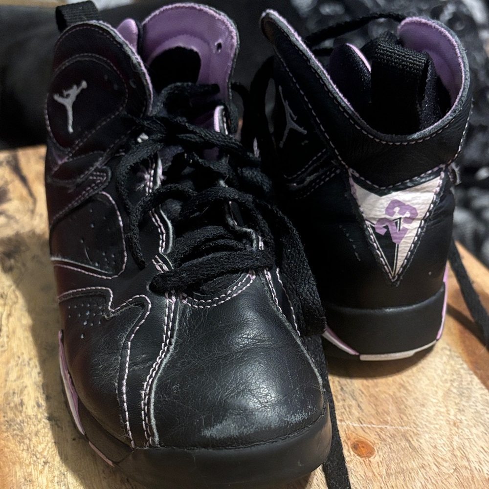 Jordan Kids Black and Purple Sneakers